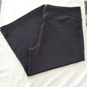 FILA Activewear wide, cropped leg yoga pants